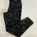 Fabletics Powerhold Camo High Waisted 7/8 Leggings Women Black Grey Activewear Photo 0
