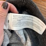 Abercrombie & Fitch  New York grey embroidered floral sweatshirt m Photo 6