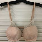 Victoria's Secret 32C victoria secret Creme lace eyelet lace bra Photo 0