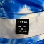 SheIn Blue & White Heart Tie dye cropped t-shirt - Size small Photo 3