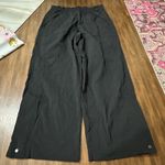 Athleta  Trekkie High Rise Parachute Pant black current style 681039 size large Photo 7