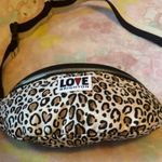 Brighton Endless love wild cat unisex designer fanny pack (NEW) Photo 4