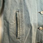 Honey Punch DENIM JACKET SHERPA LINED PAISLEY EMBROIDERED BACK SZ SMALL. Photo 4