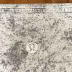 Lululemon  Women’s Short Sleeve Top Size 8-EUC Photo 3