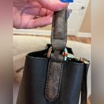 Michael Kors Suri Medium Bucket Handbag Crossbody Photo 10