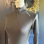 Under Armour  Women's Charcoal Long Sleeve Cold Gear Fitted Top size Small Photo 1