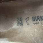 Birkenstock  Women Gizeh Metallic Gold Sandals sz 38 7.5 Regular Photo 5