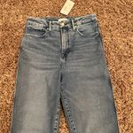 Good American NWT Good Curve Straight Jeans Photo 3