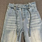 Le lis Women’s Paper Bag Waist Jeans Photo 1