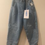 Blue Savvy Slouch Mom Fit Jeans - Juniors size 5 Photo 0