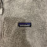 Patagonia Fuzzy Fleece Photo 2