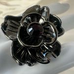 Grey flower ring with red rhinestone center Gray Photo 9