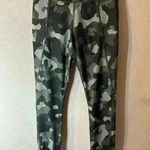 Athleta  lightning camo 7/8 tights Sz XXS Photo 0
