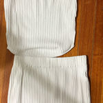 Amazon  Set Two-Piece Photo 0