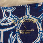 Lilly Pulitzer  Skirt size S BNWOT elastic waist length 20” blue and white design Photo 3
