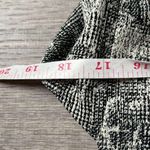 MM.LaFleur  Black & Cream The Aditi Shift Dress in Crackle Photo 10