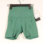 Nike NWT Medium-Support High-Waisted 5" Biker Shorts with Pockets Size XS Photo 4