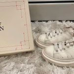 Alexander McQueen  Photo 0