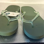 Shade & Shore  Green Sandals Classic Design​ Photo 0