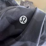 Lululemon  Heritage 365 Camo Hugh Rise leggings  Photo 2