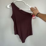 Spanx NWT  Ribbed One Shoulder Bodysuit Raisin Brown Top Size M Suit Yourself Photo 3