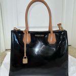 Michael Kors Medium Mercer Messenger Patent Leather Purse Photo 3