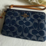 Coach cz452 Corner Zip Wristlet Cherry Charm Photo 0