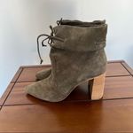 Tahari Women's Konner Heeled Boot Size 9 #138 Photo 1