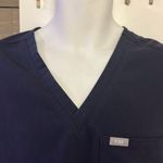 FIGS Technical Collection Short Sleeve Scrub V-Neck Shirt w/ Pocket- Medium Photo 6