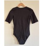 Everlane  The Short-Sleeve Crew Neck Bodysuit in Black, Size Small Photo 5