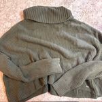 Hollister Green  Sweater Turtleneck Cropped Wide Fit Photo 0
