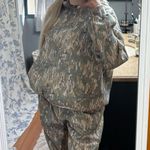 Amazon Camo matching set  Photo 1