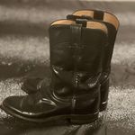 Justin Boots Womens sz7.5 Justin cowboy boots Photo 0