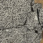 Anuschka Michelle Miller two piece shirt and shorts lounge set. Size large with Photo 3