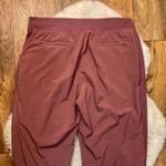 Athleta  Pants Nylon Size 14 Blush Mauve Pockets Lightweight Stretch 30.5" Inseam Photo 9