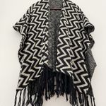 YA Los Angeles Chevron wrap fringed shawl / ruana Photo 5