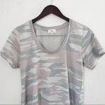 Socialite Gray Camo Scoop Neck T-Shirt Size Medium Short Sleeves Basic Photo 1