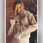 Alo Yoga NWT  Faux Shearling Cropped Snowfall Jacket Woodland Tan Size XS Photo 8