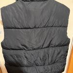 Urban Outfitters  Photo 1