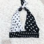 Cider  Floral Halter V Neck Crop Top‎ White Black Medium Photo 1