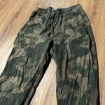 Hollister Camo Pants Photo 0