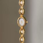 Gold Tone Pearl Vintage Dainty Style Watch Photo 5