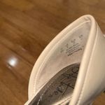 Life Stride  Soft System Flex Saldana Shoe Nude Pointed Toe Pumps Photo 2