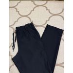 Lululemon On The Fly Pant *Woven 27"
Black Pants, size 6, W5BPMS, MSRP $118 Photo 8