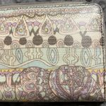 Sakroots  wristlet zip around wallet detachable strap several card slots change Photo 7