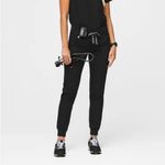 FIGS  NWT Zamora 2.0 Joggers Pants Black Photo 1