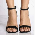 Top Moda  Black Hannah Block Heel Ankle Strap Sandal Photo 1