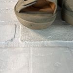 Clarks Sandals Womens 7.5 Gray Sage Reedly Juno Wedge Nubuck Strappy Open Toe Photo 7