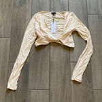 Dynamite  haut long sleeve micro wrap top in birch Photo 0