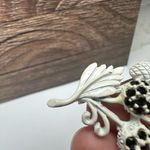 Vintage Hollycraft Berries Berry Branch White Enamel Black Rhinestone Brooch Pin Photo 4